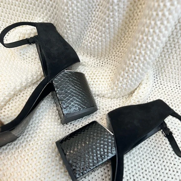 ALEXANDER WANG Abby suede and fur sandals - Picture 3 of 8